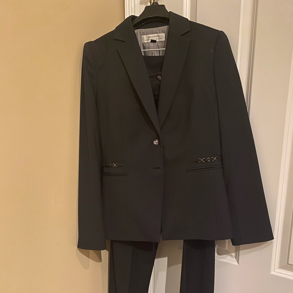 Women’s Black Tahari Suit Size 6